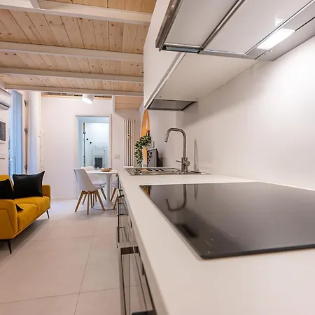 Madamin 9 - Contemporary In A Prestigious Building * Turin