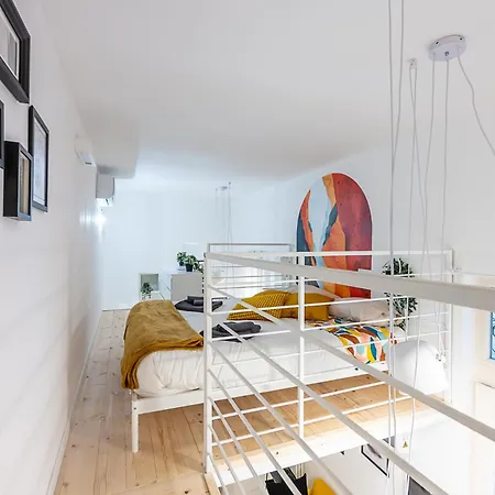 Madamin 9 - Contemporary In A Prestigious Building Apartament *